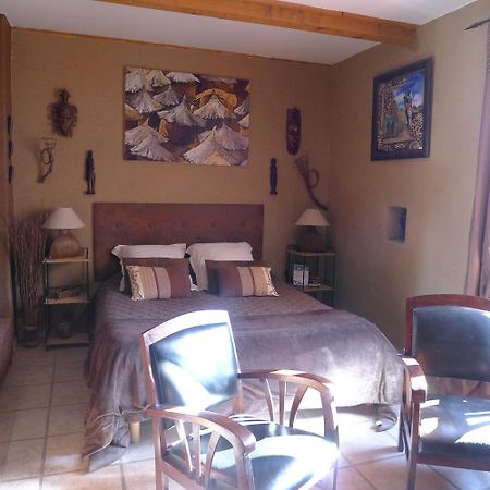 Domaine De La Manse Ξενοδοχείο Villeneuve-de-Berg Δωμάτιο φωτογραφία