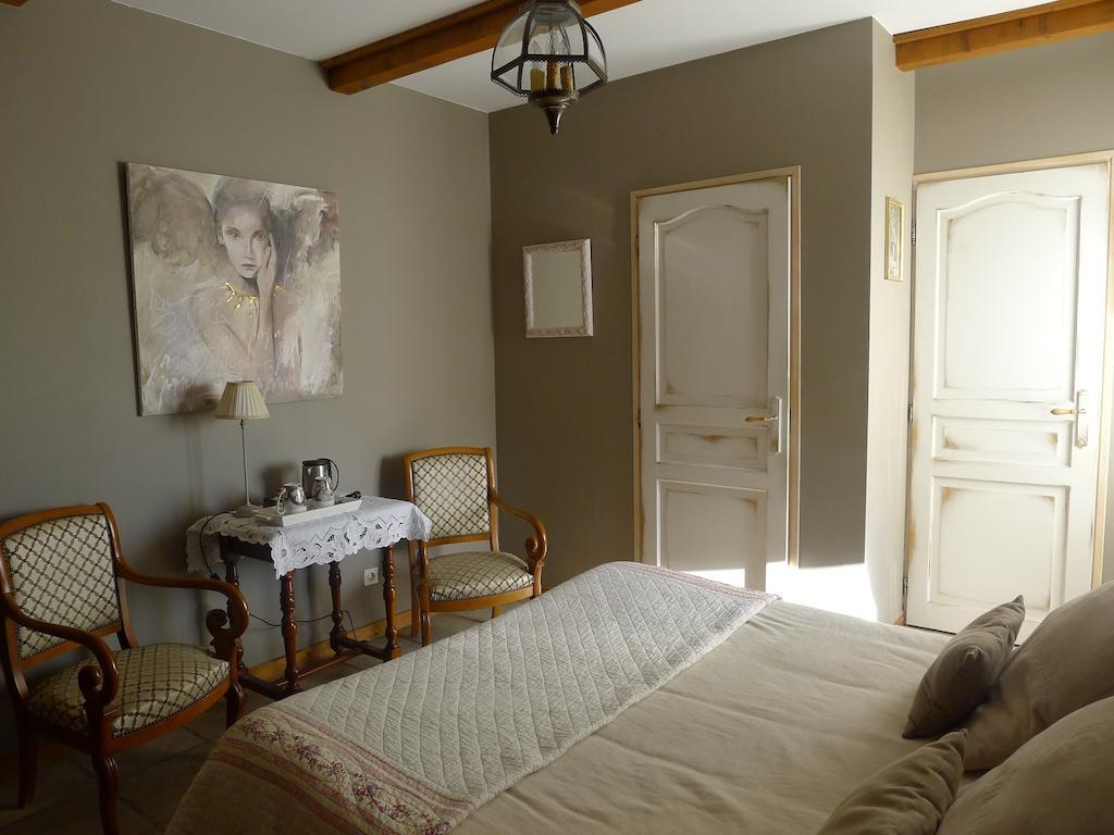 Domaine De La Manse Ξενοδοχείο Villeneuve-de-Berg Δωμάτιο φωτογραφία